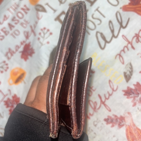 Authentic Fendi wallet - Picture 11 of 11